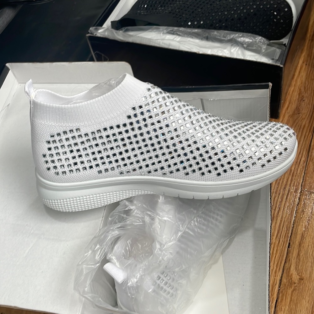 Atalina SN9254 White Gym Shoes